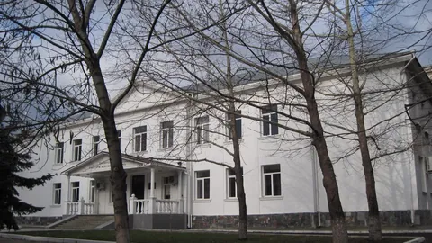 Крымский университет культуры, искусств и туризма — здание вуза