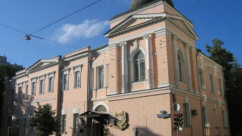 Российская академия музыки им. Гнесиных — здание вуза
