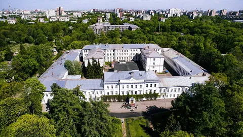 Санкт-Петербургский государственный лесотехнический университет им. С.М. Кирова — здание вуза