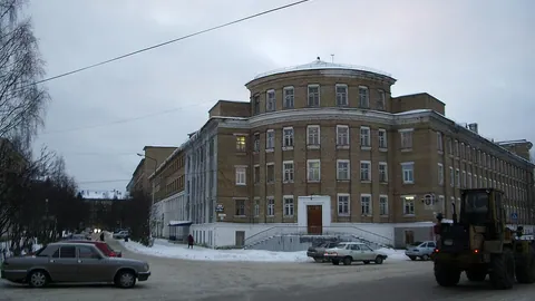 Ухтинский государственный технический университет — здание вуза