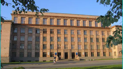 Южно-Уральский государственный аграрный университет — здание вуза